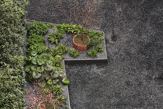 Inner courtyard with garden and terraces, Hotel Calimala Milan