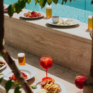 Light lunch options by the pool